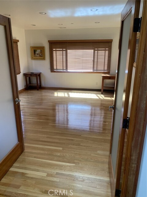 Building Photo - 1718 Cleveland Rd