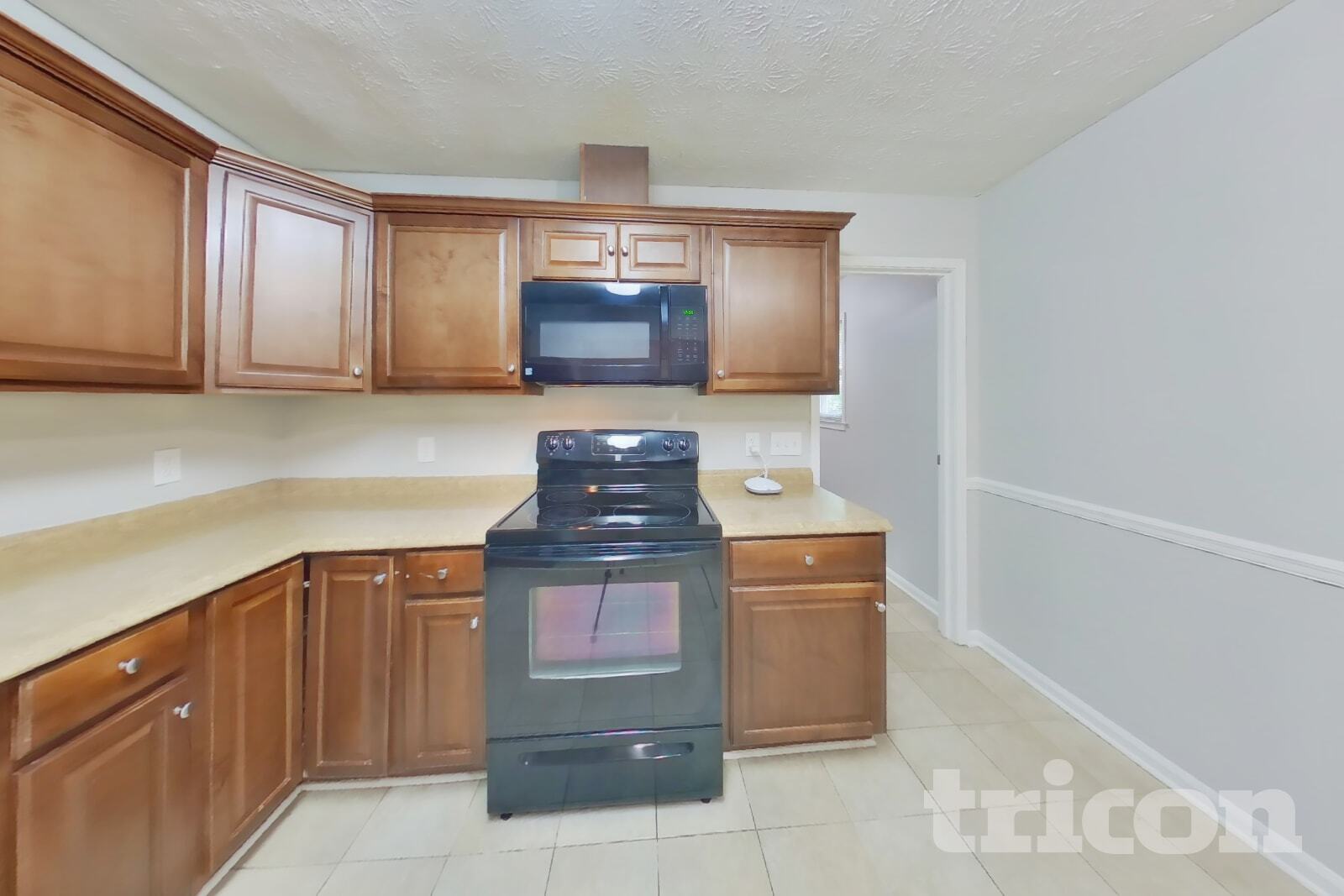 Building Photo - 1731 Hidden Acres Dr SW
