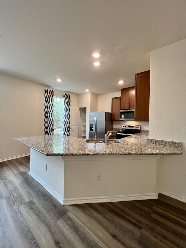 Building Photo - 14839 Vance Jackson Rd