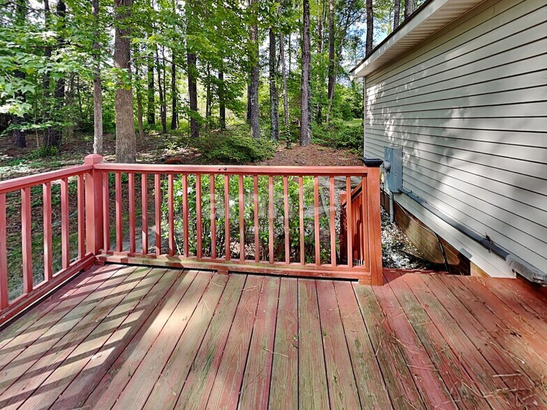 Building Photo - 803 Delray Ln