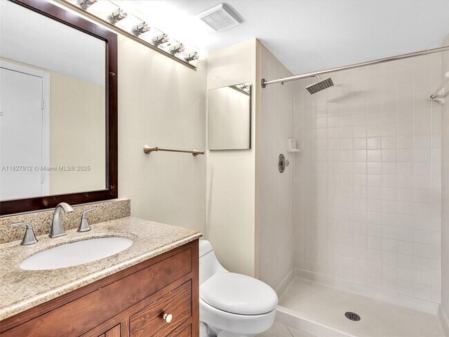 Building Photo - 10323 Hidden Springs Ct