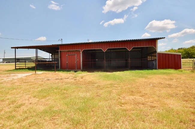 Building Photo - COMING SOON! – Nice Horse Property - Texas Style Home on 5 Acres. Two Barns, Round Pen & Pipe - H...