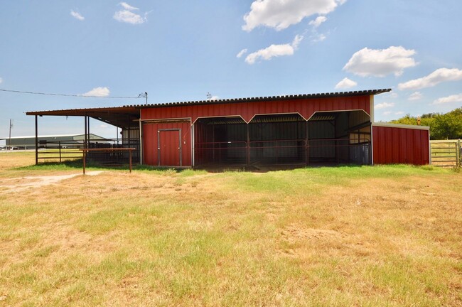 Building Photo - For Lease – Nice Horse Property - Texas St...