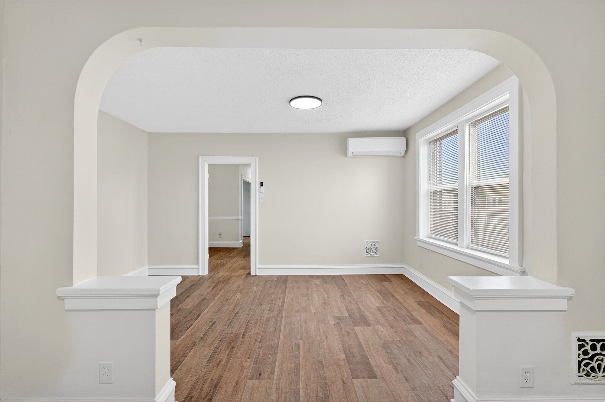 Building Photo - 5803 S Kingshighway Blvd