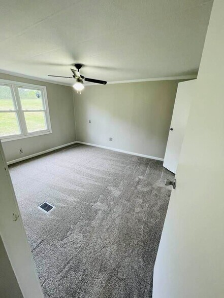 Building Photo - 210 Bride Dr