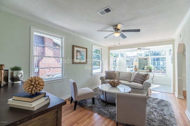 Building Photo - 4547 Post St