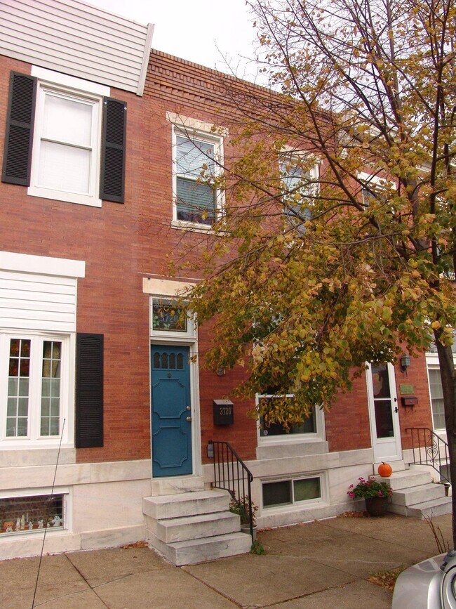 Building Photo - 3720 Foster Ave