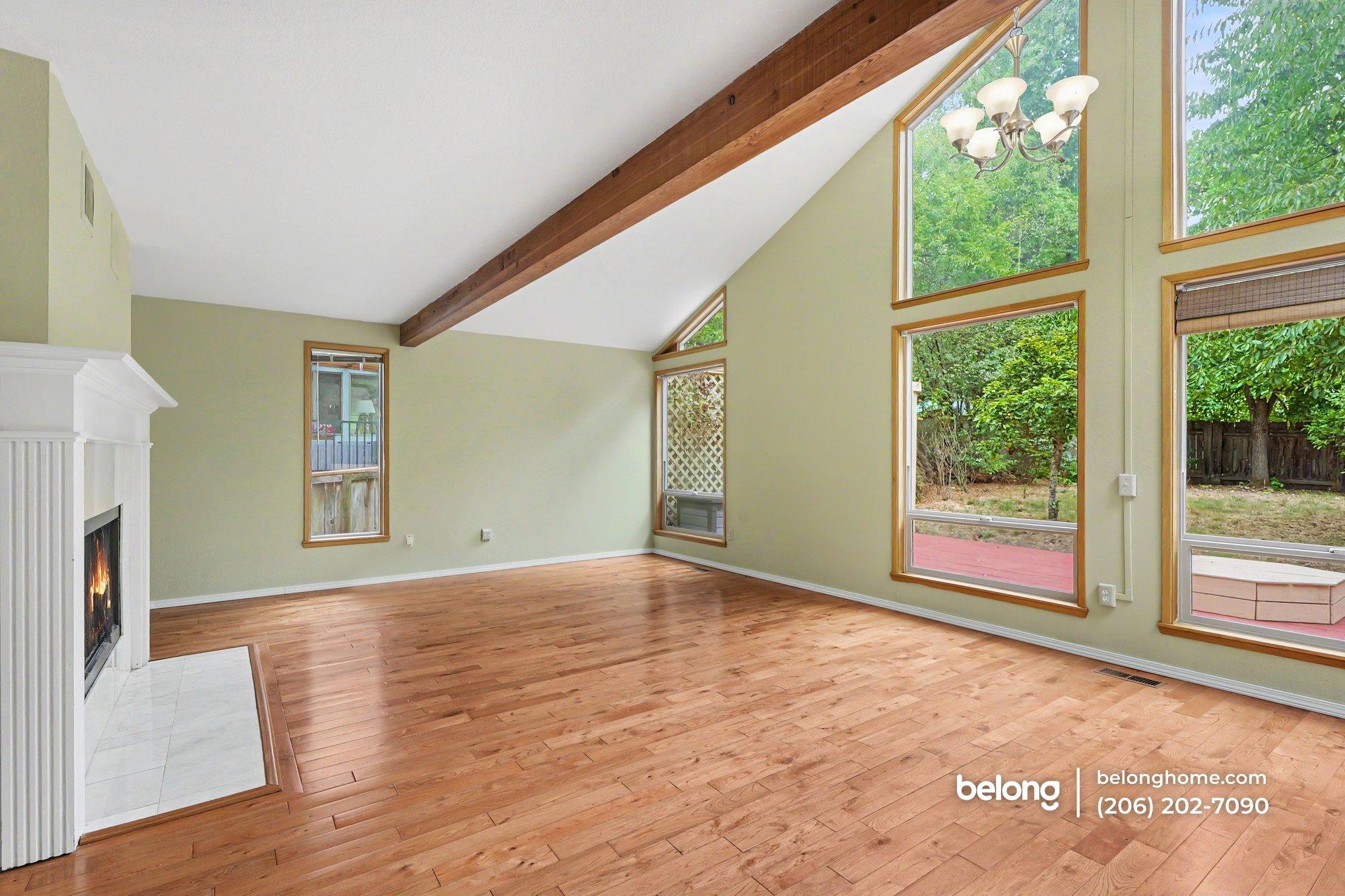 Building Photo - 14124 Phinney Ave N