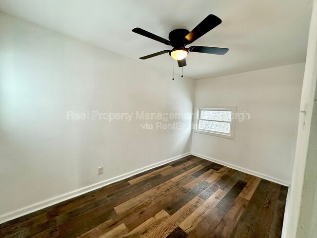 Building Photo - 814 Greensburg Pike