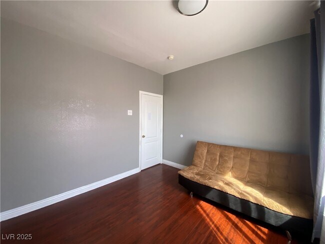 Building Photo - 5005 Auburn Skyline St