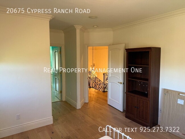 Building Photo - 20675 Cypress Ranch Rd