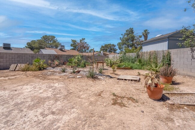 Building Photo - 5519 Myron Cir