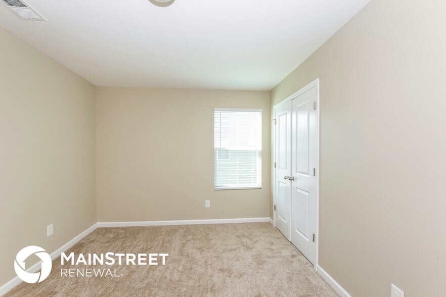 Building Photo - 309 Augustus Lane