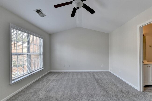Building Photo - 4006 Edgecomb Dr