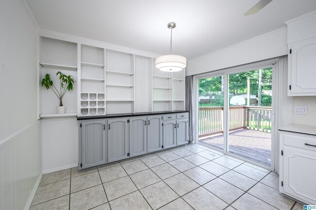 Building Photo - 1064 Sherbrooke Dr