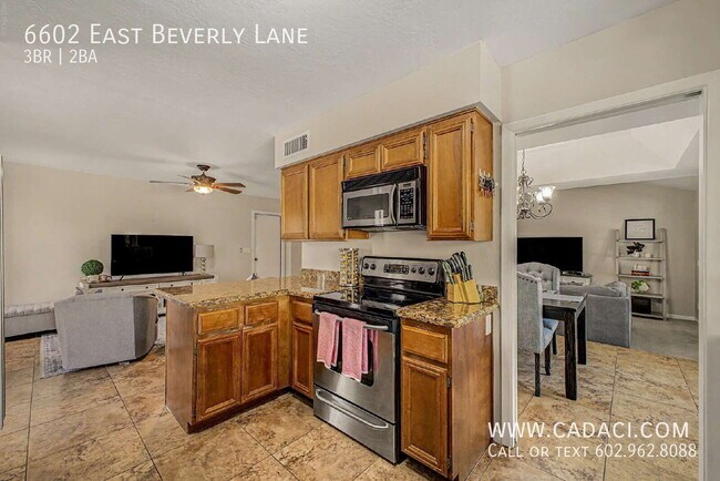 Building Photo - 6602 E Beverly Ln