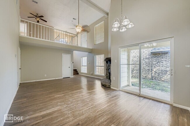 Building Photo - 1322 Jasmine Dr