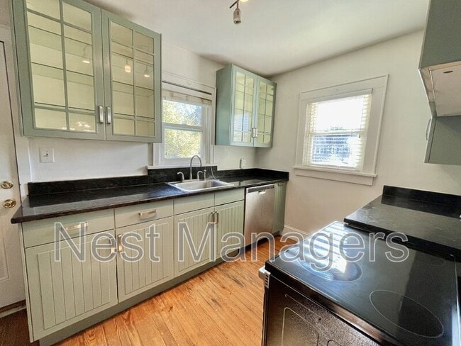 Building Photo - 2532 McNeill Cir