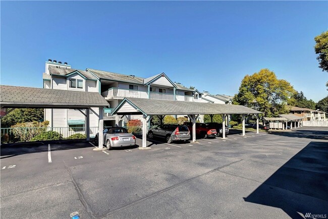 Primary Photo - One bedroom condo with a million dollar vi...