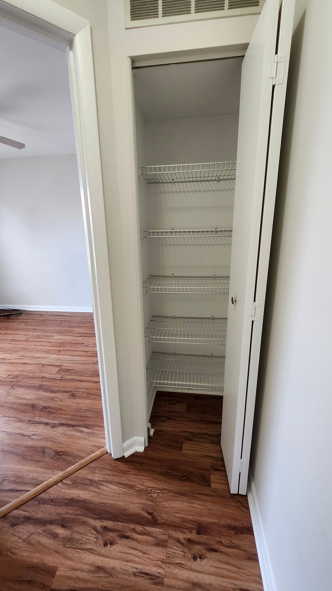 Building Photo - 5 Old Knife Ct