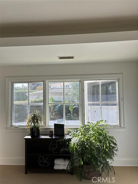 Building Photo - 1024 Granvia Altamira