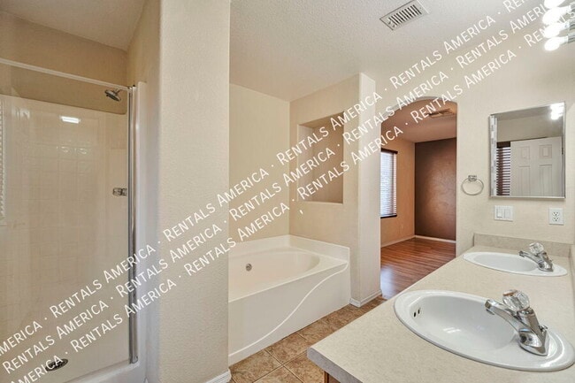 Building Photo - 10186 E Desert Paradise Pl