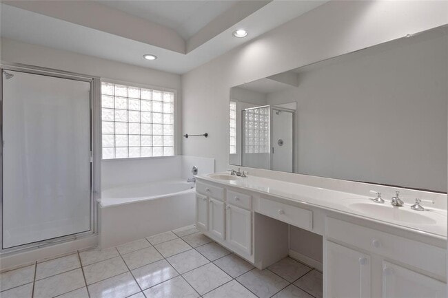 Building Photo - 1809 Oak Cluster Cir