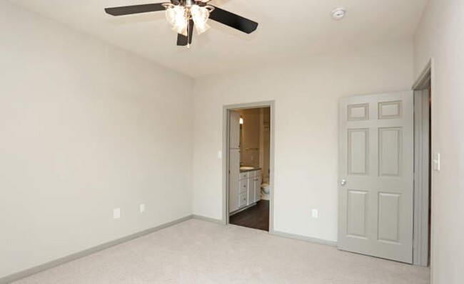 Building Photo - 1 bedroom in Houston TX 77069