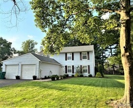 Building Photo - 47 Linden Ln S