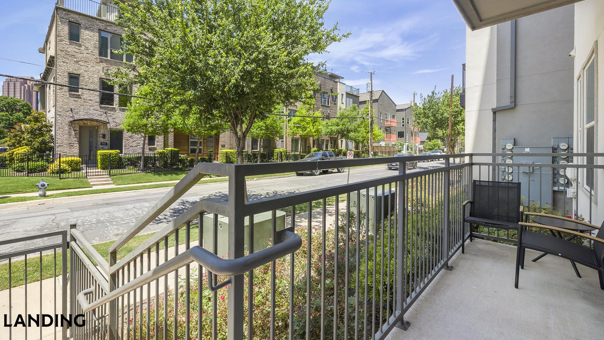 Building Photo - 4001 Ross Ave