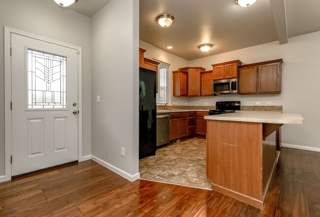 Building Photo - Beautiful Lacey Home with new paint and carpet in Popular Edgewater Community