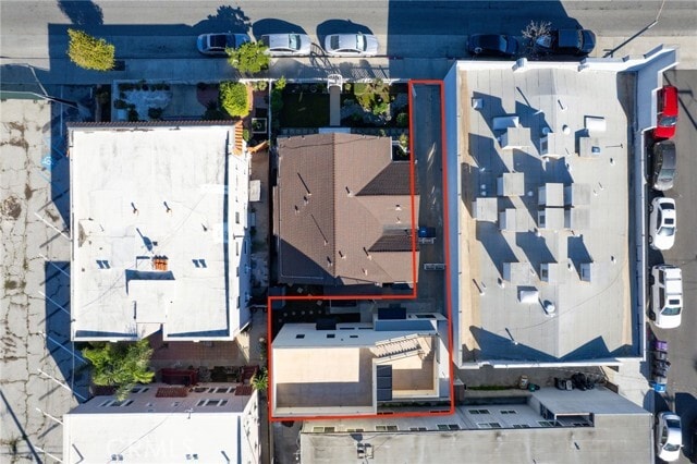 Building Photo - 2430 E 7th St