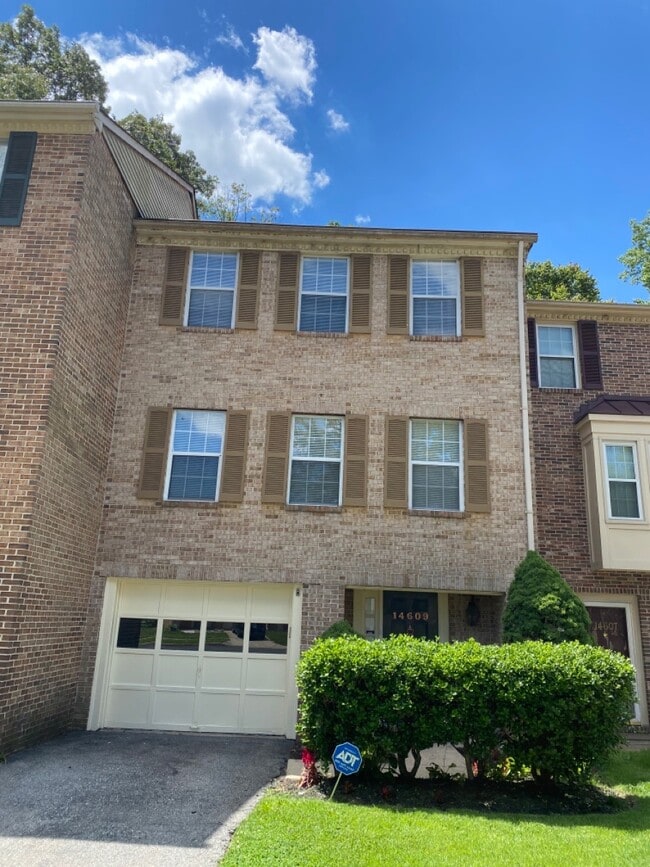 Building Photo - 14609 Governor Sprigg Pl