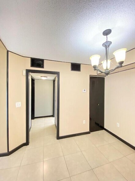 Building Photo - 2041 Renaissance Blvd