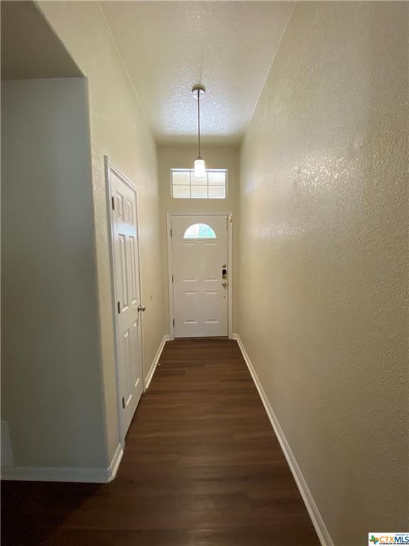 Building Photo - 1910 Stonehenge Dr