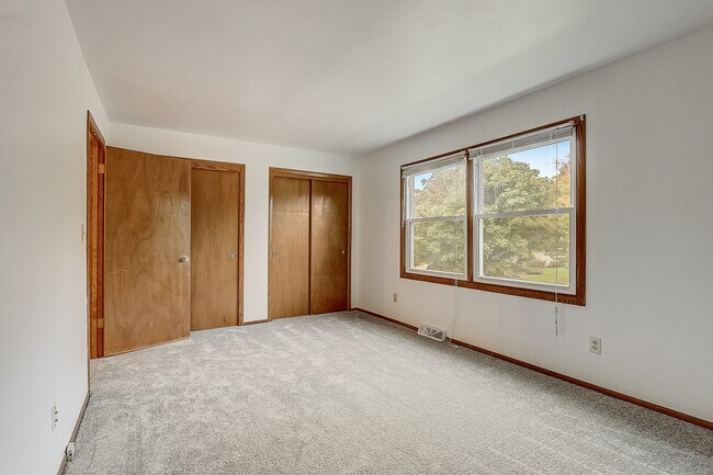 Master Bedroom 6827 - 6825 S Juniper Dr