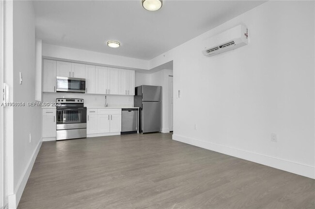 Building Photo - 1620 NW 18th St