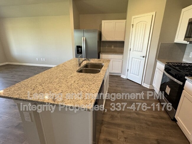 Building Photo - 116 Romain Picard Dr