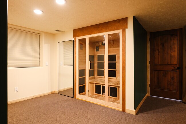 Building Photo - 3351 Wardell Rd