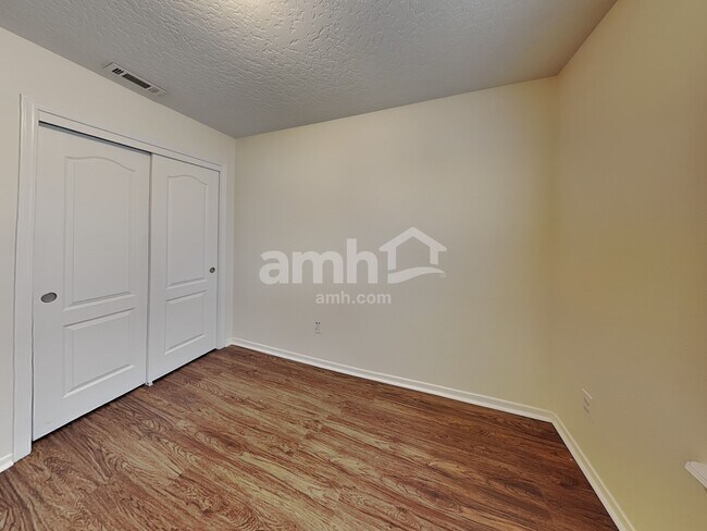 Building Photo - 9468 W Trestlewood Dr