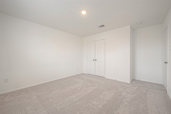 Building Photo - 26814 Cenzontle Dr