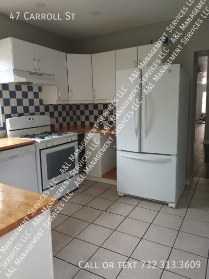 Building Photo - 47 Carroll St