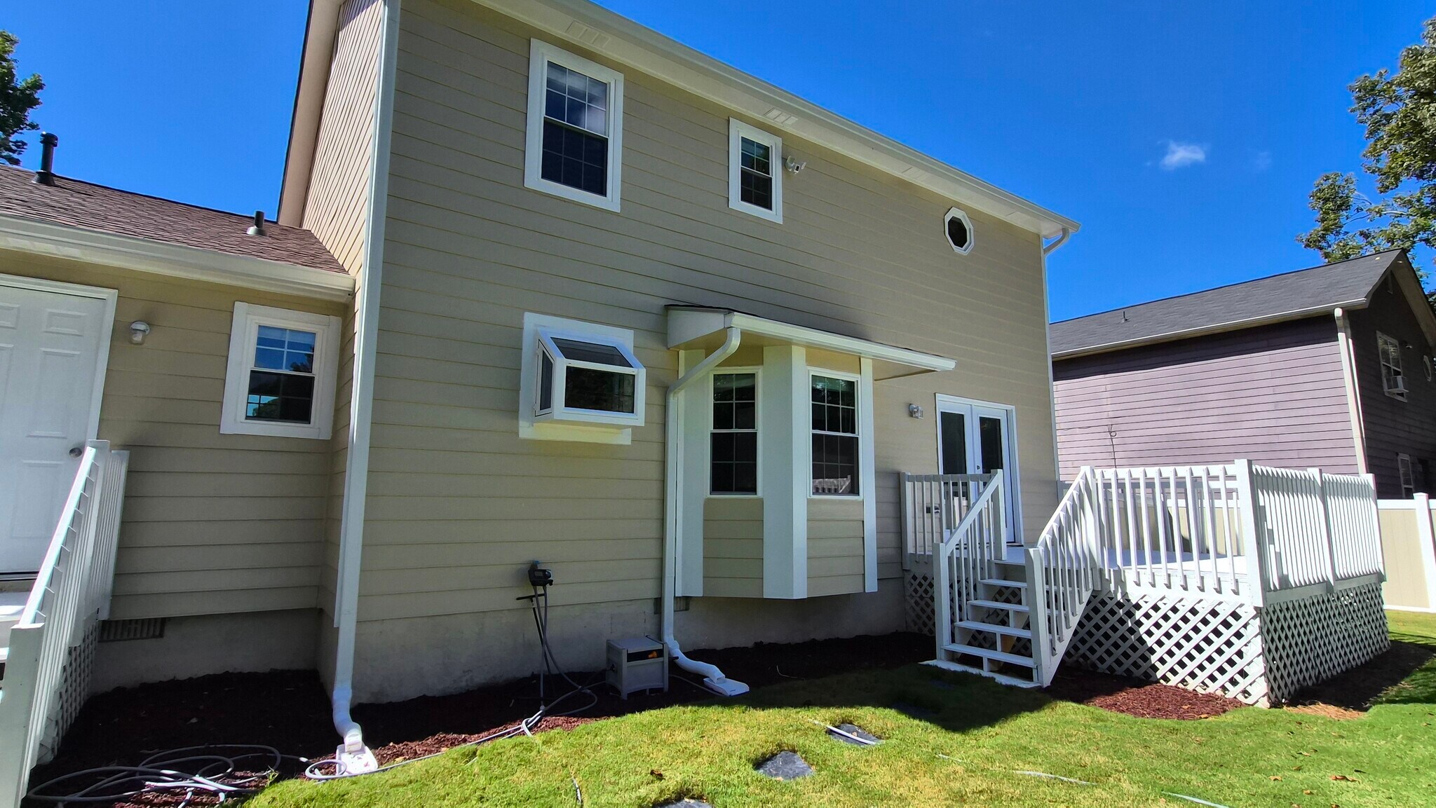Building Photo - 490 Julius Dr