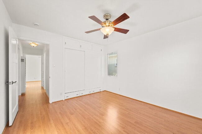 Building Photo - "Charming 2-Bedroom Retreat on Douglas Ave...