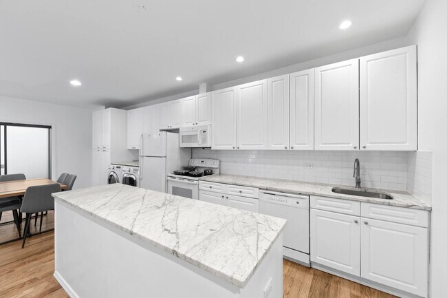 Building Photo - 103 1st Ave