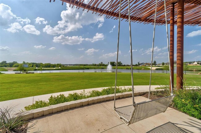 Building Photo - 8004 Lennon Dr
