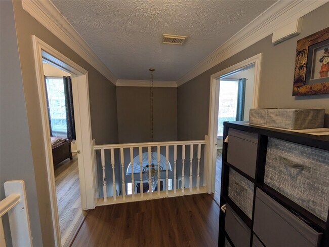 Building Photo - 9222 Symphonic Ln