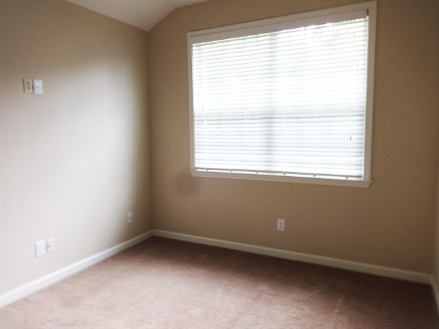 Building Photo - 2933 Eureka Cir