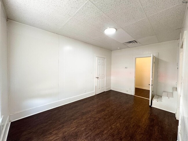 Building Photo - 1104 Polk St