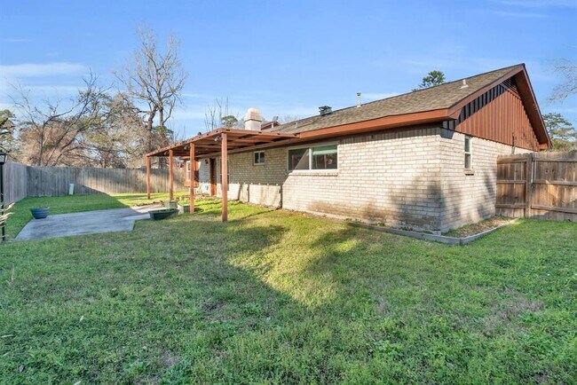 Building Photo - 22315 Walnut Valley Dr